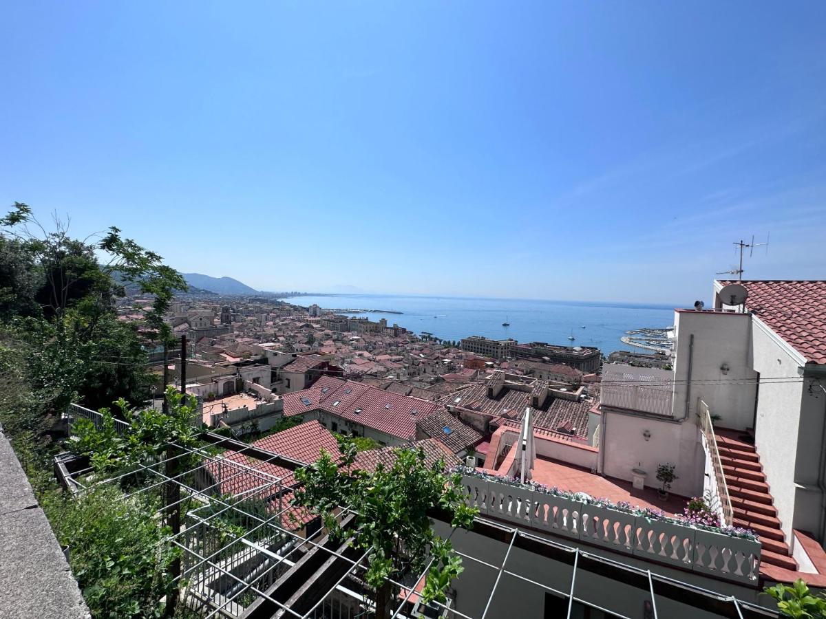 Apartamento Casa "Positano" Da Ely - Salerno Centro Con Self Check-In Exterior foto