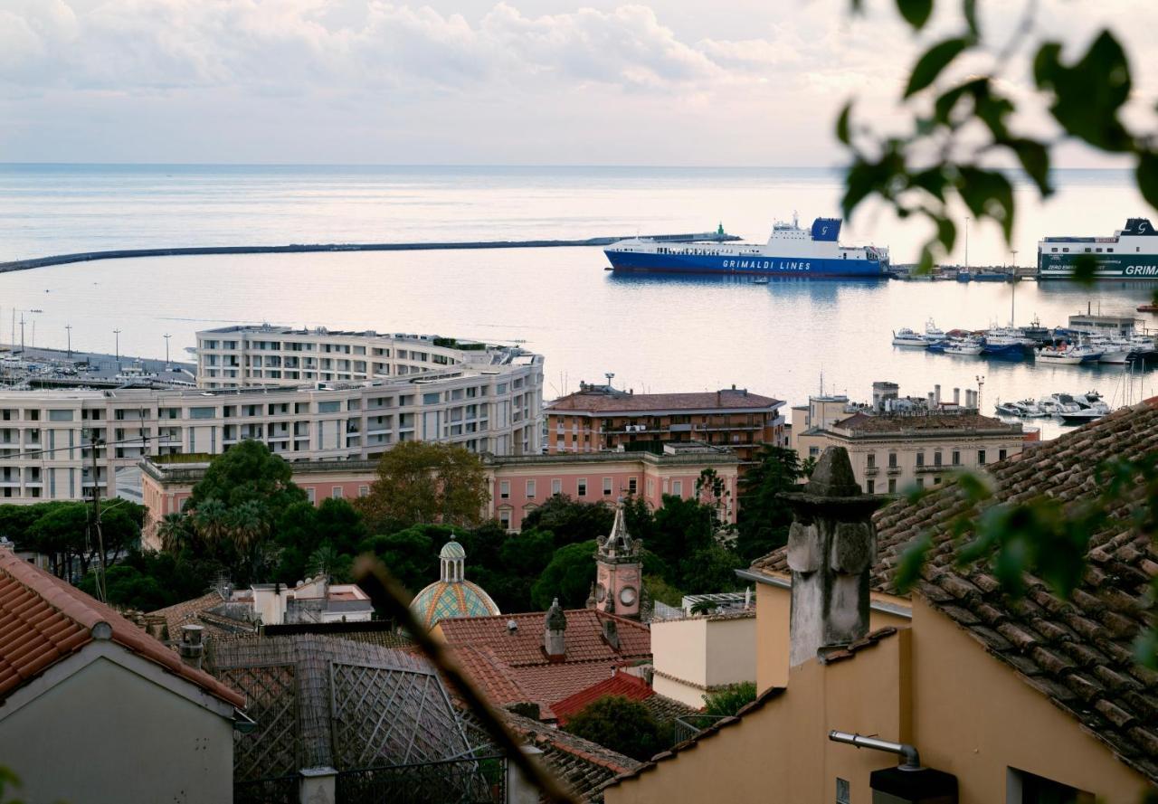 Apartamento Casa "Positano" Da Ely - Salerno Centro Con Self Check-In Exterior foto